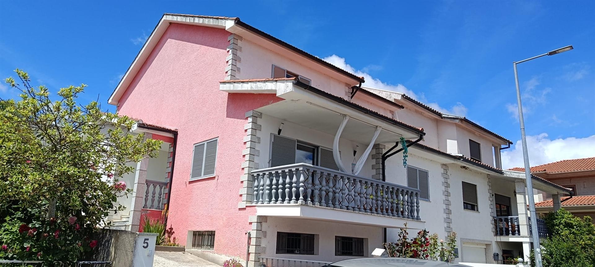 Moradia T4 Venda em Valpaços e Sanfins,Valpaços
