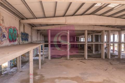 Armazém em Cabra Figa