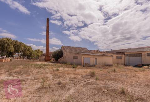 Terreno urbano para construção Habitacional e Serviços