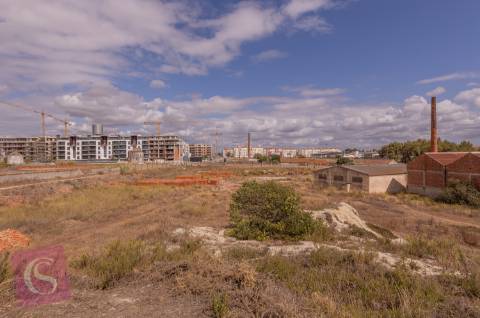 Terreno urbano para construção Habitacional e Serviços