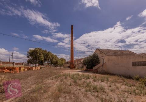 Terreno urbano para construção Habitacional e Serviços
