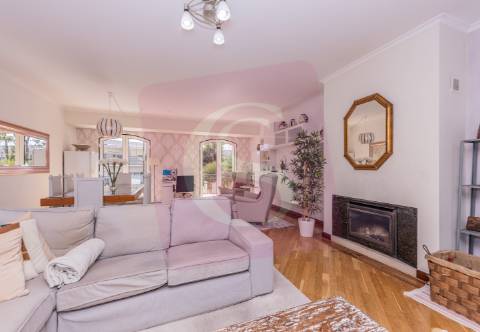 Condomínio Britânia Parede excelente T3