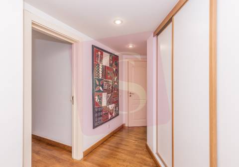 Condomínio Britânia Parede excelente T3