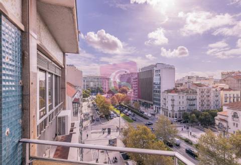 APARTAMENTO AV. DA REPUBLICA EDÍFICIO DO GALETO - LISBOA