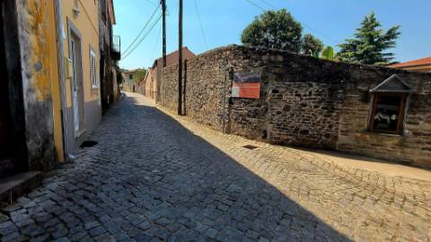 Moradia T4 Com terreno circundante | 2 pisos | Douro Vinhateiro | Régua | Canelas