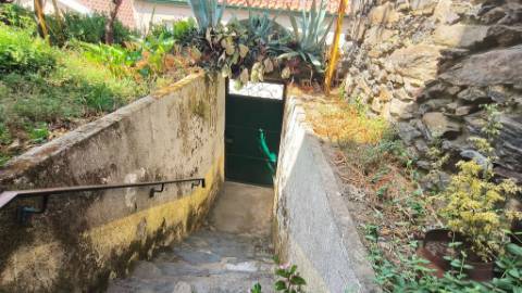 Moradia T4 Com terreno circundante | 2 pisos | Douro Vinhateiro | Régua | Canelas