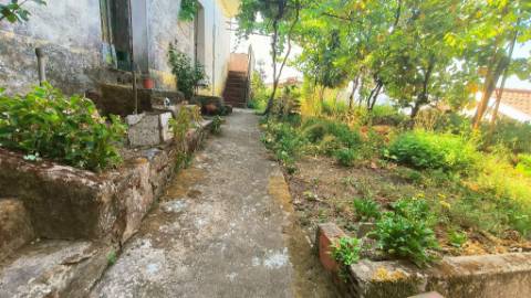 Moradia T4 Com terreno circundante | 2 pisos | Douro Vinhateiro | Régua | Canelas