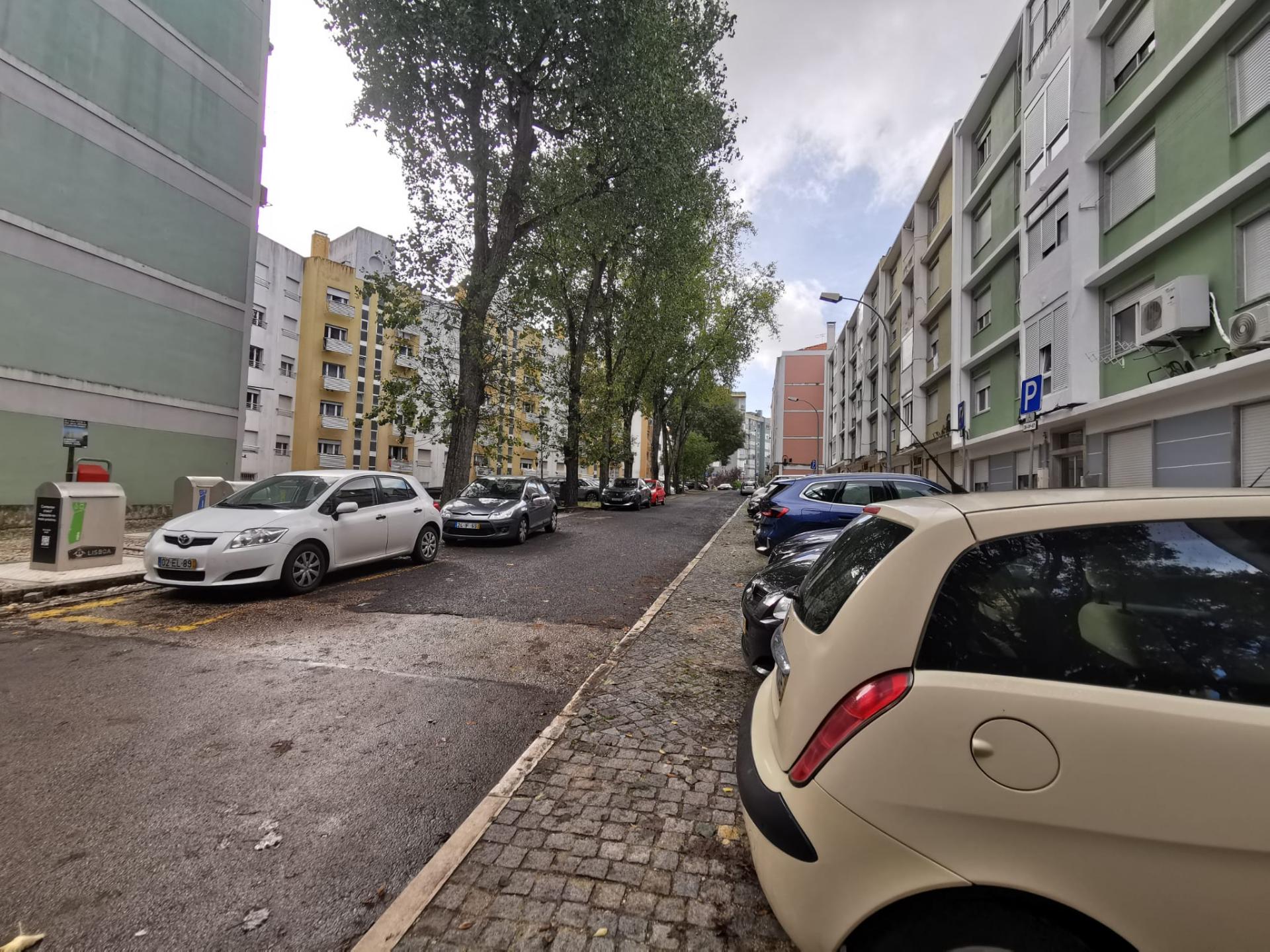 APARTAMENTO T2 | BENFICA | REMODELAÇÂO TOTAL