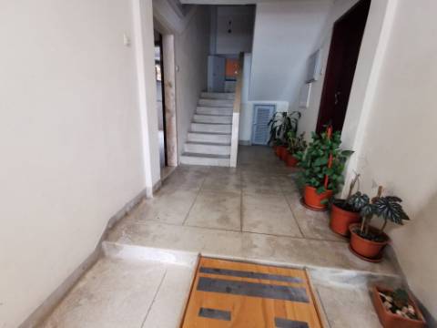 APARTAMENTO T2 | BENFICA | REMODELAÇÂO TOTAL