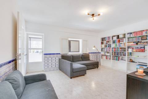 Apartamento T3 com Vista Ampla sobre Lisboa | Bairro dos Loios - Marvila