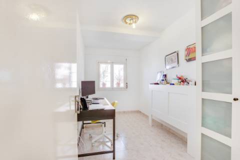 Apartamento T3 com Vista Ampla sobre Lisboa | Bairro dos Loios - Marvila