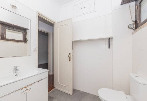 ARRENDAMENTO T2 OEIRAS FIGUEIRINHA