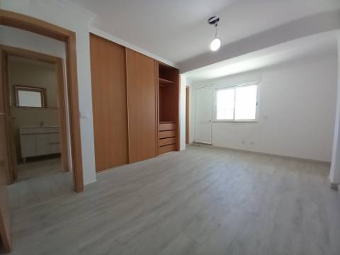 MORADIA | REMODELADA | CASCAIS | T3+3