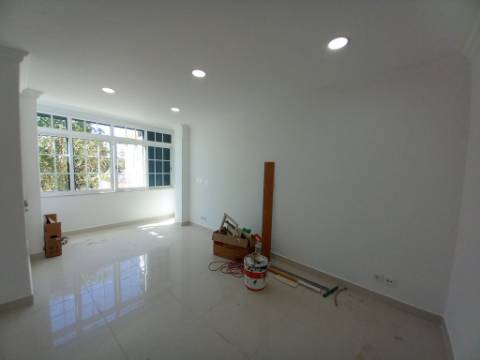 MORADIA | REMODELADA | CASCAIS | T3+3