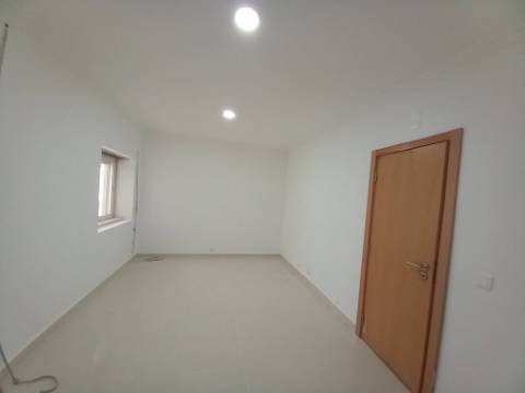 MORADIA | REMODELADA | CASCAIS | T3+3