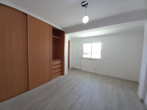 MORADIA | REMODELADA | CASCAIS | T3+3