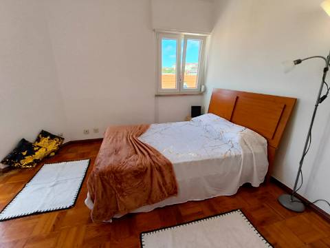 T1 Mobilado | Equipado | Vista Aberta | A 7 min do Metro da Pontinha