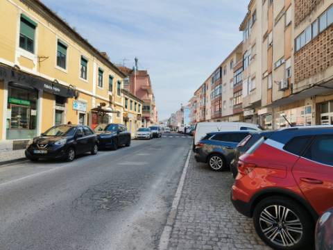 T1 Mobilado | Equipado | Vista Aberta | A 7 min do Metro da Pontinha