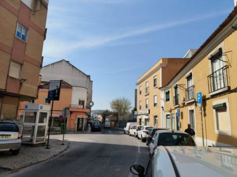 T1 Mobilado | Equipado | Vista Aberta | A 7 min do Metro da Pontinha