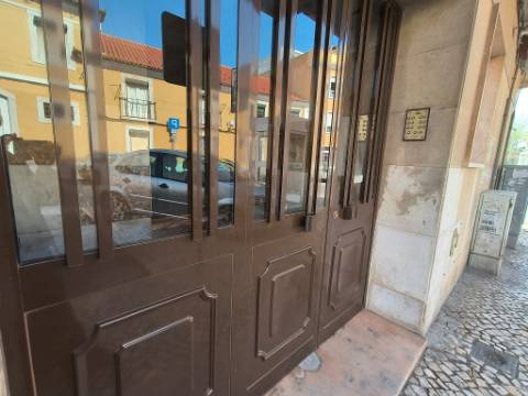 T1 Mobilado | Equipado | Vista Aberta | A 7 min do Metro da Pontinha