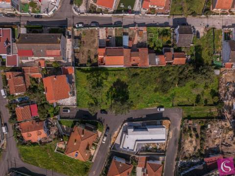 TERRENO PARA CONSTRUÇÃO