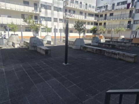 T2 com estacionamento e varanda | Oportunidade única na Ameixoeira - Lisboa