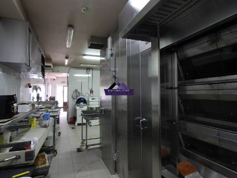 Padaria no Centro da Vila