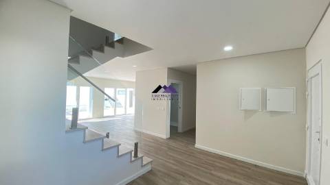 Fantástica Moradia T3 a estrear!