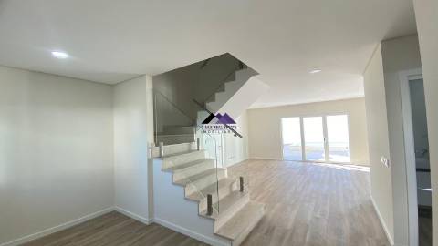 Fantástica Moradia T3 a estrear!