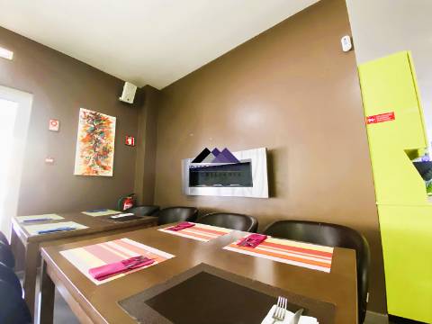 Restaurante Equipado e Mobilado