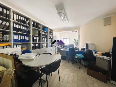 Espaço Comercial no Centro de VRSA