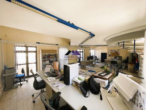 Espaço Comercial no Centro de VRSA