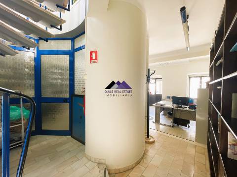 Espaço Comercial no Centro de VRSA