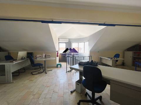 Espaço Comercial no Centro de VRSA