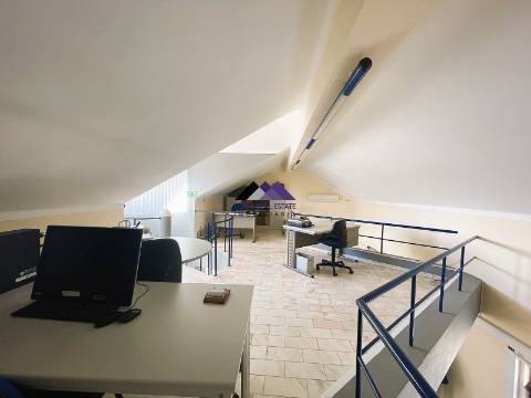 Espaço Comercial no Centro de VRSA