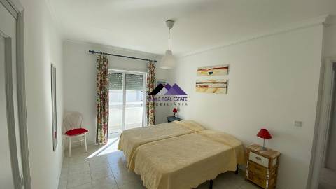 Apartamento T3 c/ Garagem Box