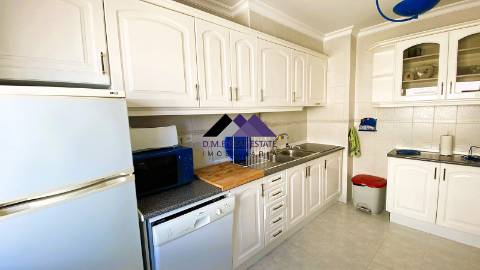 Apartamento T3 c/ Garagem Box