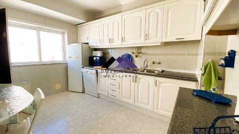 Apartamento T3 c/ Garagem Box