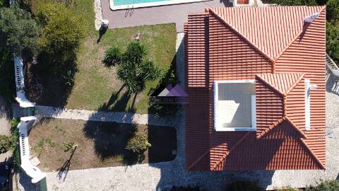 Moradia T3 c/ Piscina e Garagem