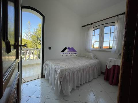 Moradia T3 c/ Piscina e Garagem