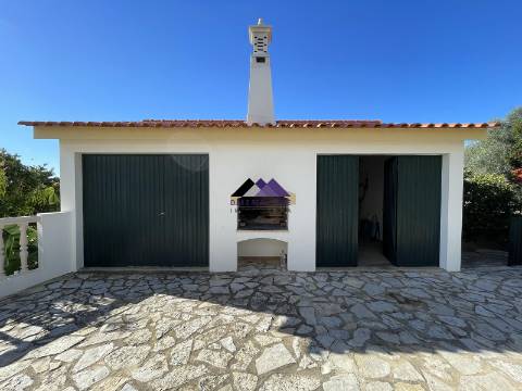 Moradia T3 c/ Piscina e Garagem