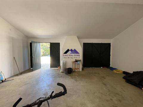 Moradia T3 c/ Piscina e Garagem