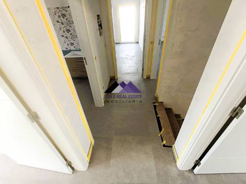 Moradia T5+1 em Construção