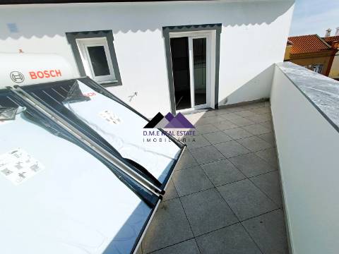 Moradia T5+1 em Construção