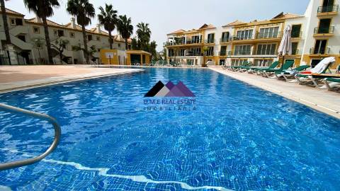 Apartamento T2 em Condomínio Privado