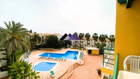 Apartamento T2 em Condomínio Privado