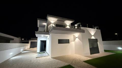 Moradia de Luxo a Estrear!