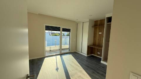 Moradia de Luxo a Estrear!