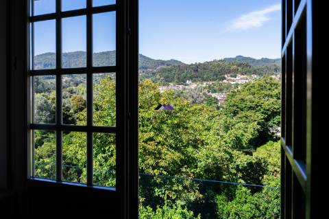 Moradia V2 com 2 Suites e Estacionamento