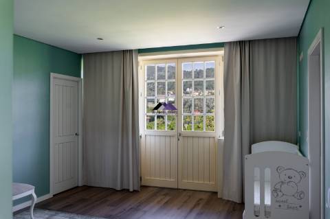 Moradia V2 com 2 Suites e Estacionamento